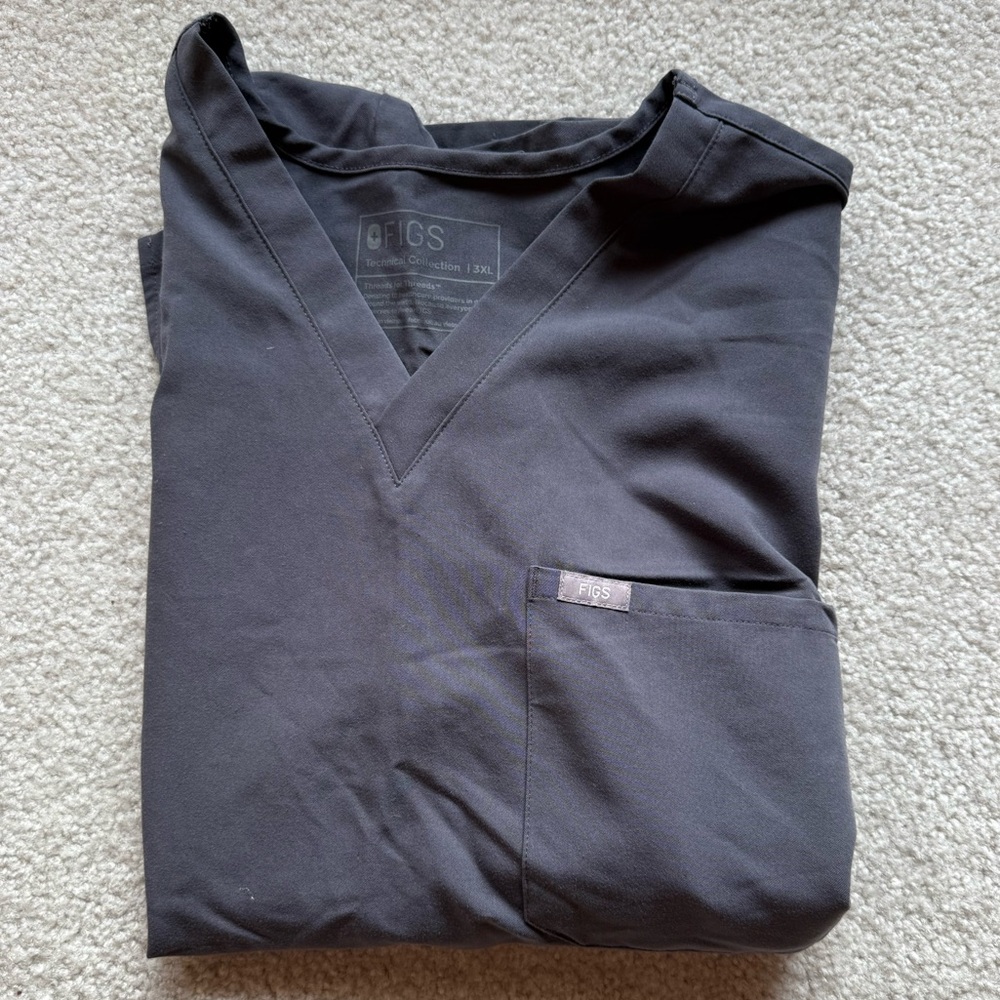 Figs Charcoal V-Neck Scrub Top Catarina
